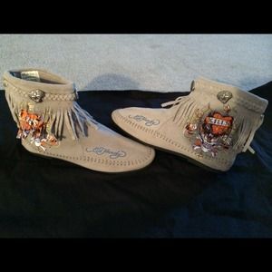 💗Ed Hardy Light Grey Boots💗