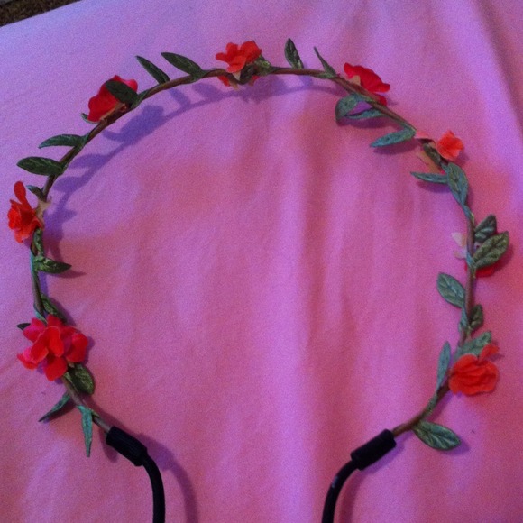 Headband and bracelet - Picture 3 of 3