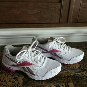 SOLD Bundle Reebok sneakers