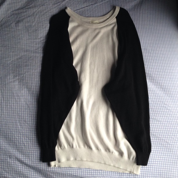 silence + noise extremely oversized sweater