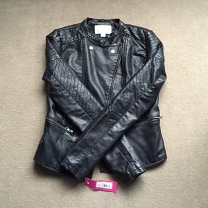 Sweet leather jacket!