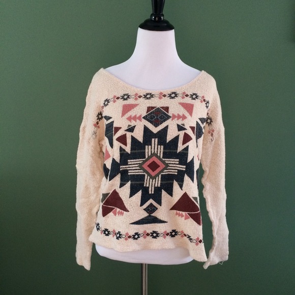 Charlotte Russe Sweaters - 🔥 Charlotte Russe Aztec tribal print sweater top