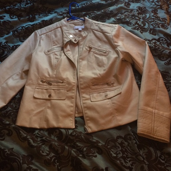 Off white leather New York &Co. Jacket. - Picture 1 of 4