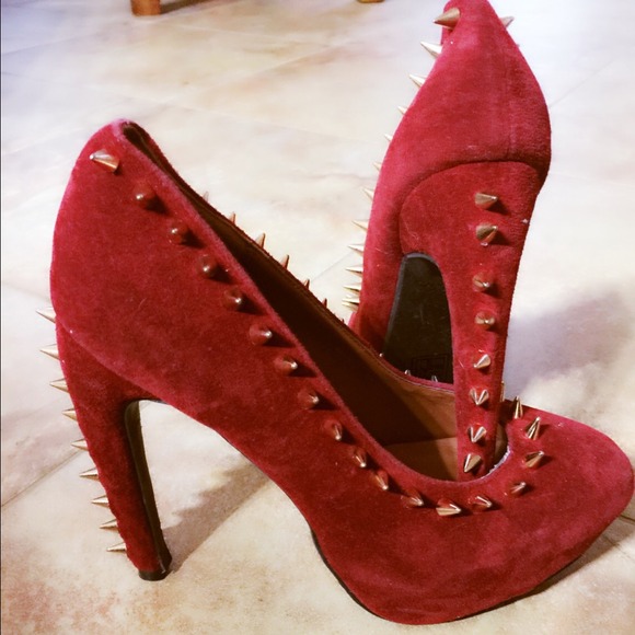 Red Hidden Platform Gold Spike Shoes size 8.5 - Picture 2 of 4