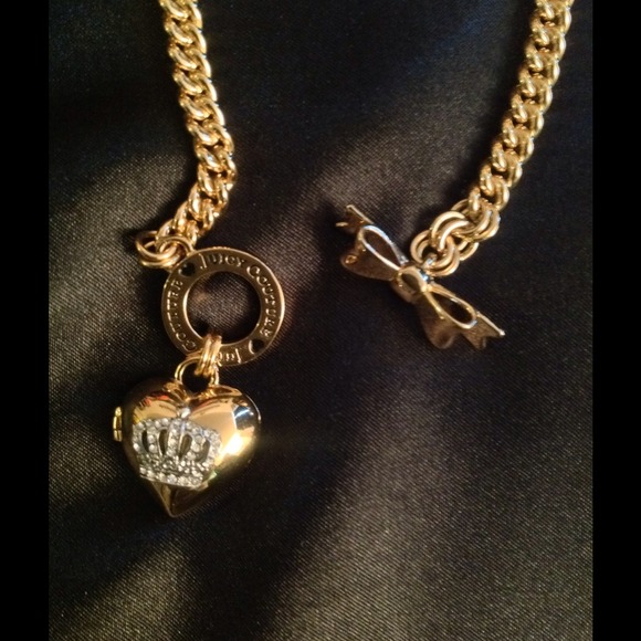 Juicy Couture Necklace - Crown Locket