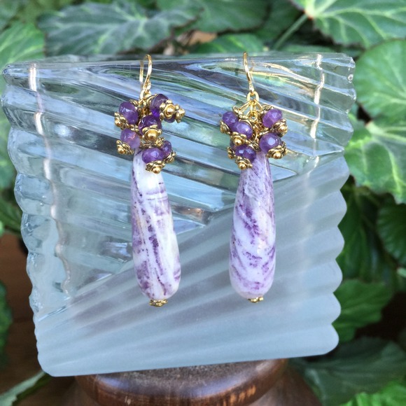 Jewelry - 🎉HP🎉NWOT Flower Sugilite & Amethyst Earrings