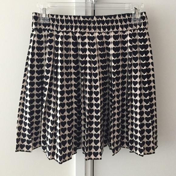 NWOT Zara pleated heart flare skirt - Picture 3 of 3