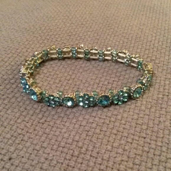 Crystal Teal Bracelet - Picture 2 of 2