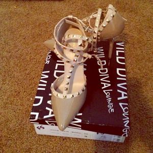 Natural Colored Pointed Toe Strappy Pumps