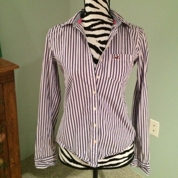 Hollister Women's ButtonDown - Picture 1 of 4