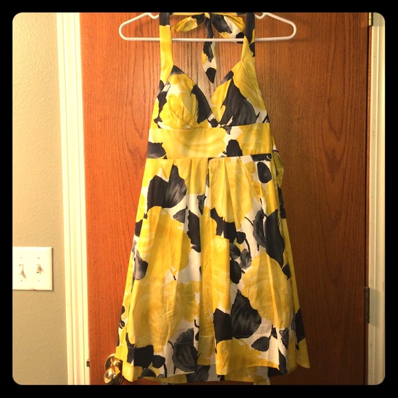 Yellow flower print dress! Halter top style