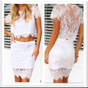 White lace 2 piece set! 😍❤️❤️