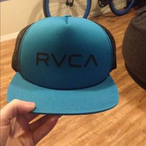 RVCA trucker SnapBack