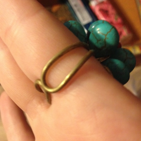 Turquoise statement ring - Picture 2 of 2