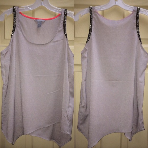 H&M Tops - Beige Top & Heart Top Bundle for @Sierra_mistttt