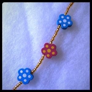 ($1) flower bracelet