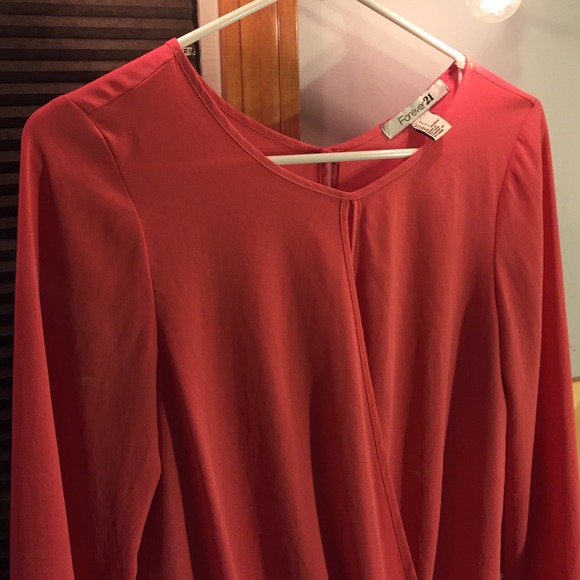Long sleeve cut out shirt - Picture 3 of 4