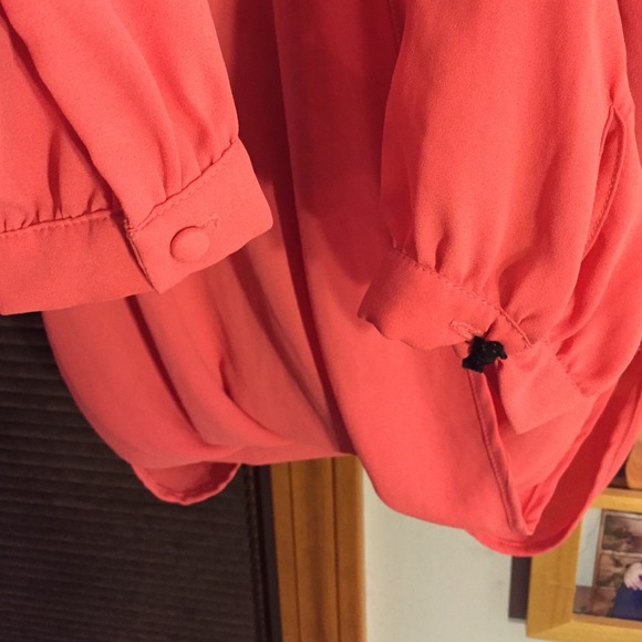 Long sleeve cut out shirt - Picture 4 of 4