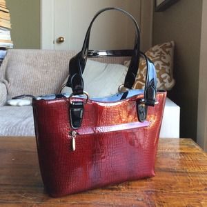 Bravo Beverly Hills handbag, Dolores Red crocodile