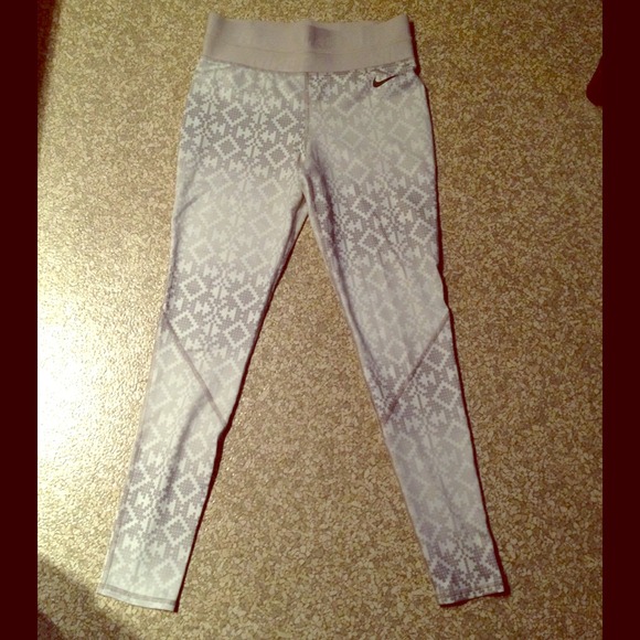 Nike Pants - Nike Pro Running Pants!!