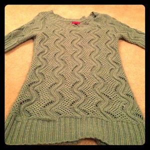 *BUNDLED 😎👍Elle mint green sweater