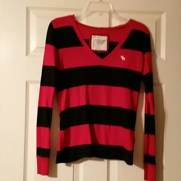 Abercrombie long sleeve t shirt