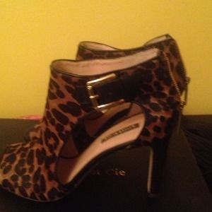 Vince camuto