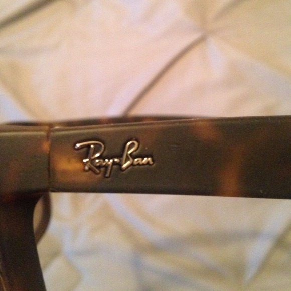 Authentic raybans - Picture 2 of 6