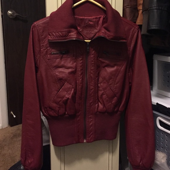 Cropped jacket in Maroon/red color never worn