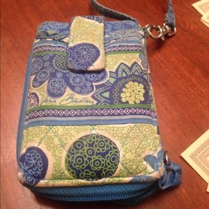 Vera Bradley phone wristlet! Good condition
