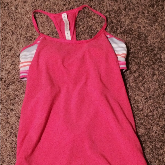 Lululemon flow and glow tank