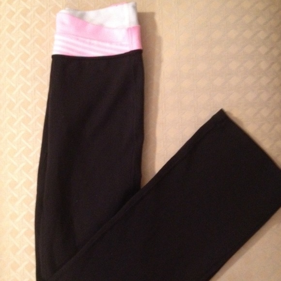 Lululemon groove pants