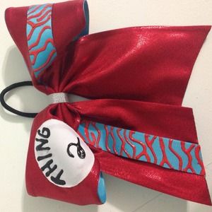 "Thing 2" cheer bow