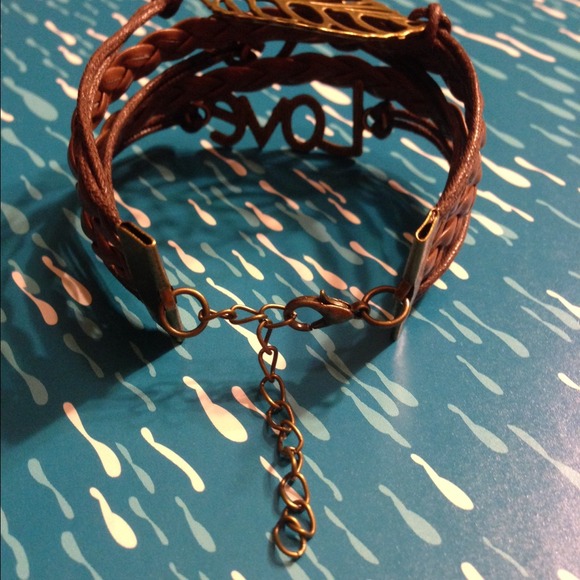 Leaf Bracelet - Picture 2 of 2