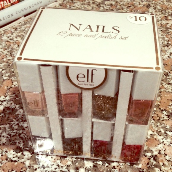 e.l.f. set of 12 nail polishes