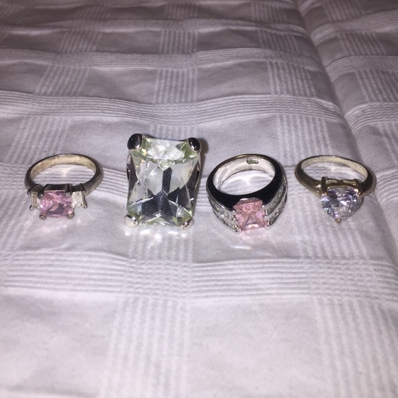 Bundle of Sparkly Costume Rings - Size 8