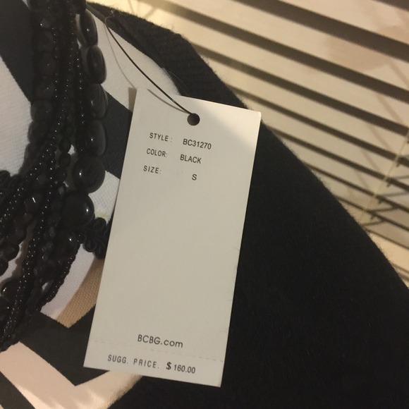 Black studded tunic sweater! - Picture 4 of 4