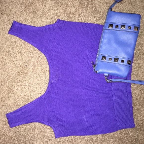 🔴LAST CHANCE!🔴 St. John Marie CROP sweater shirt