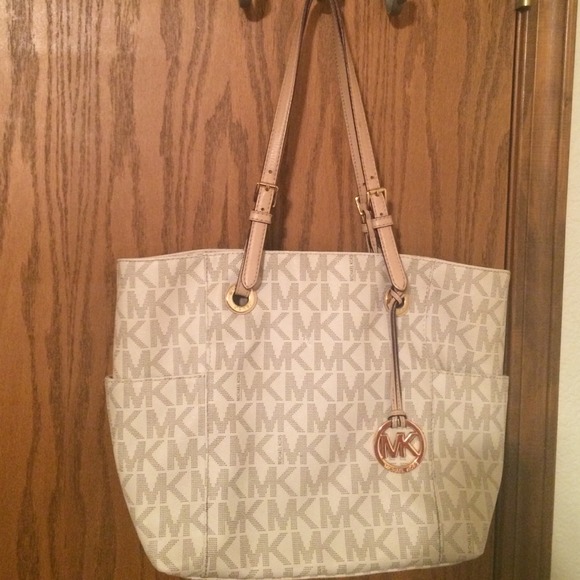 Michael Michael Kors jet set logo tote