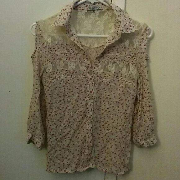 Flower with lace long sleeve shirt