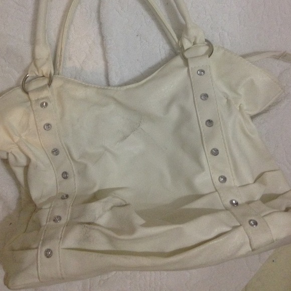 White bag with diamonds