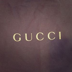 Gently preloved Authentic Gucci leather purse