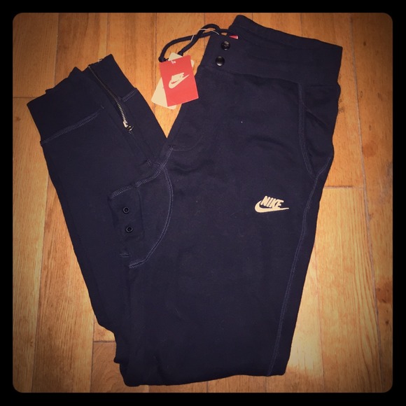 Nike Sweatpants