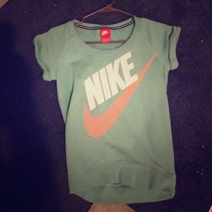 Short-sleeved Nike workout shirt