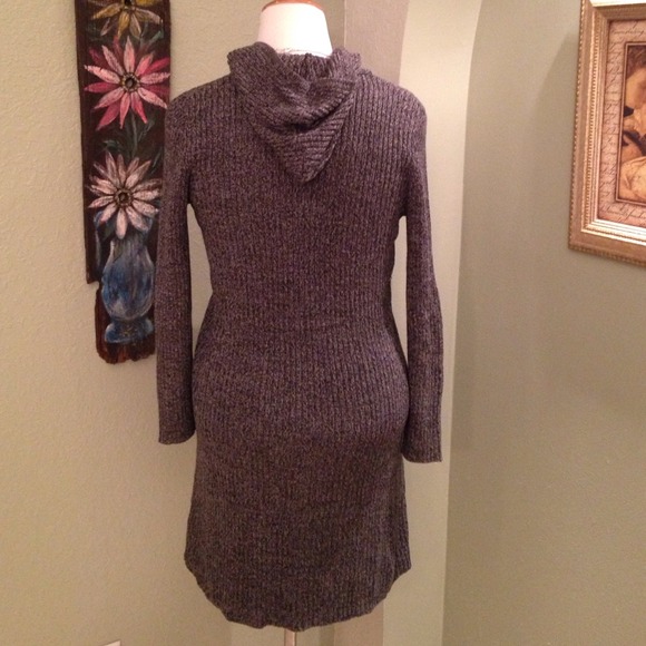 🎉SOLD IN BUNDLE🎉 - Picture 3 of 4