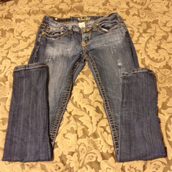 Red Rivet jeans - Picture 2 of 2