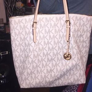 Michael Kors Tote