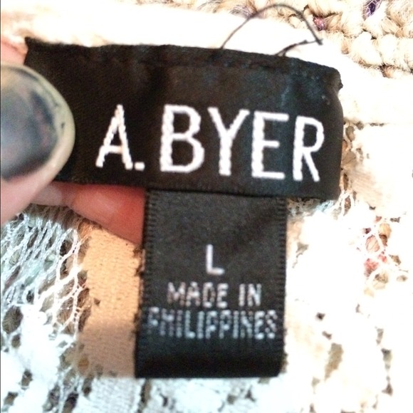 White floral shirt! - Picture 2 of 2