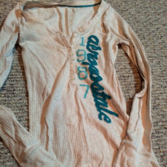 Eggshell colored aéropostale shirt! - Picture 1 of 3