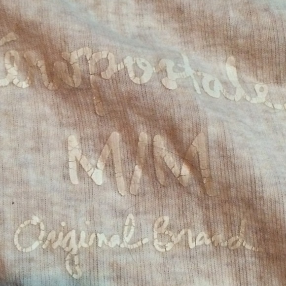 Eggshell colored aéropostale shirt! - Picture 3 of 3